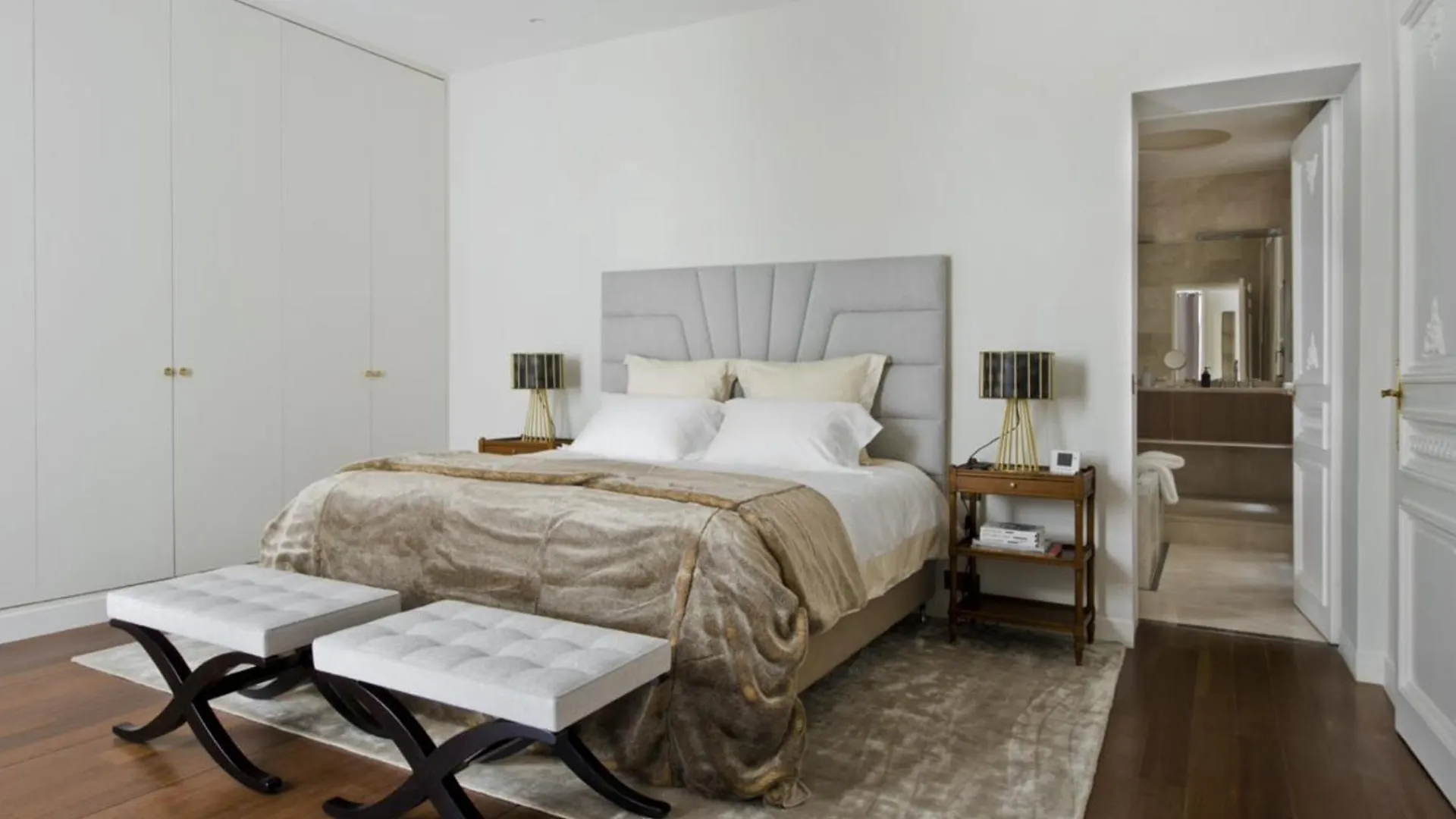 - Trocadero Apartmán *