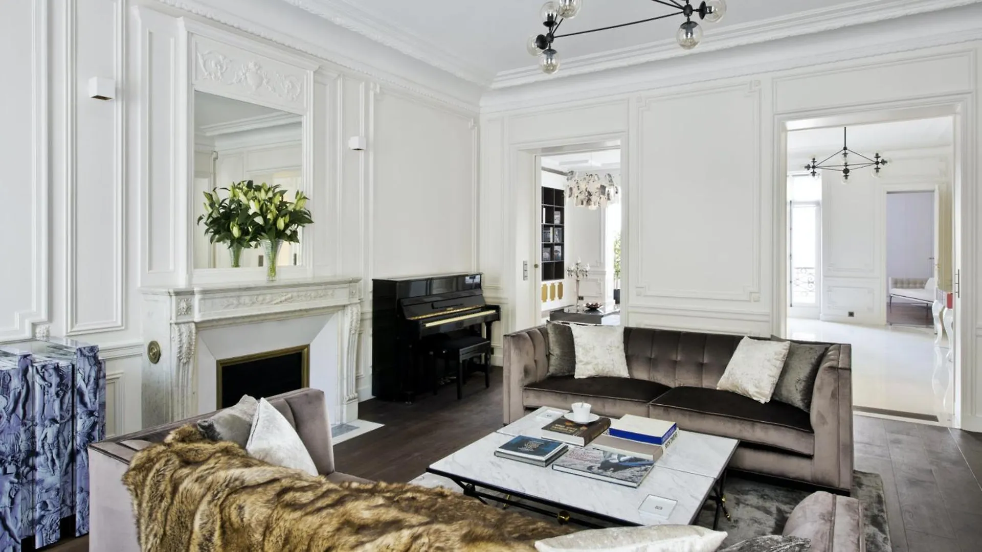- Trocadero Apartment Paris